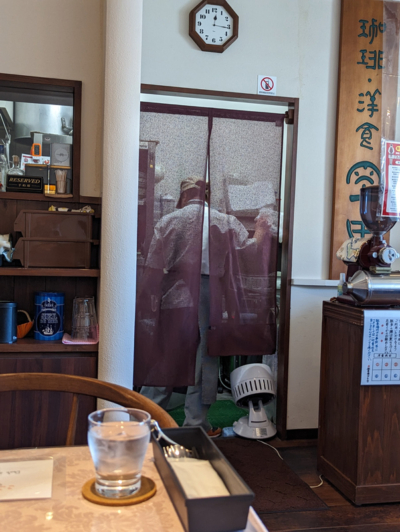 東京の老舗洋食店で働かれていたというシェフの岡田さん