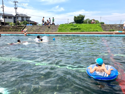 嘉島町湧水公園天然プール