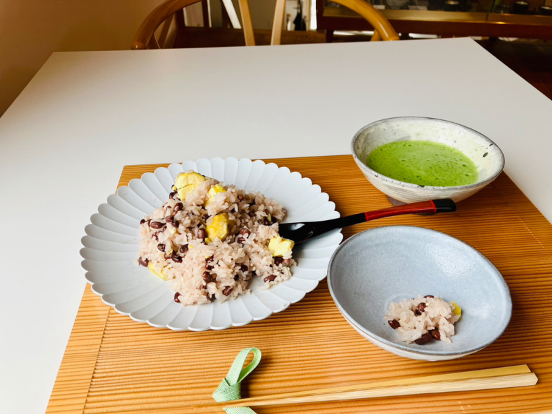 熊本県産の栗と北海道産の小豆を炊き上げたおこわ | 茶寮ほりかわ