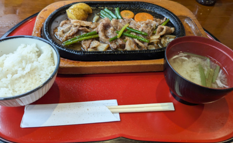 焼肉定食 | 阿蘇市のレトロカフェ「イースト」