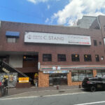 鳥貴族 新市街店の外観