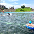 嘉島町湧水公園天然プール